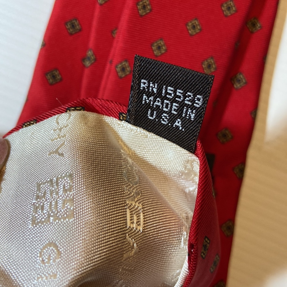 Givenchy Monsieur Red Italian Silk Necktie USA - Picture 3 of 6